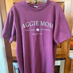 Aggie Mom Texas A&M University T-Shirt